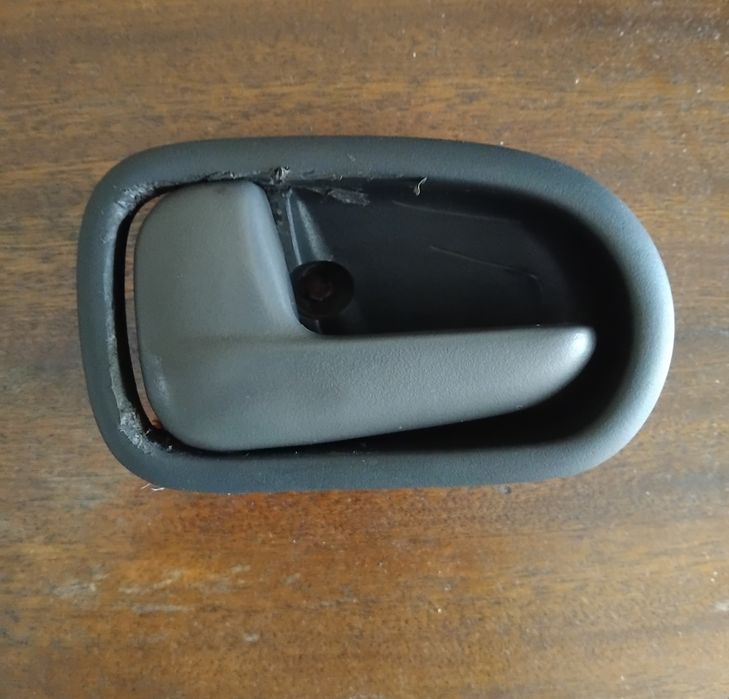 Вътрешна лява дръжка за MAZDA 323