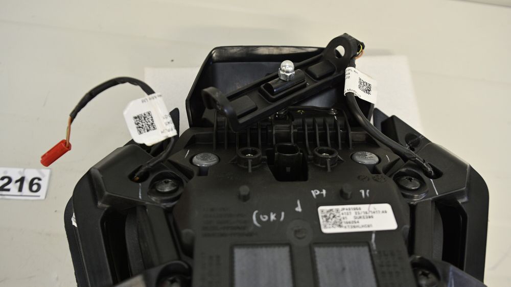 KTM Duke 390 2024 Far cu lumini DRL