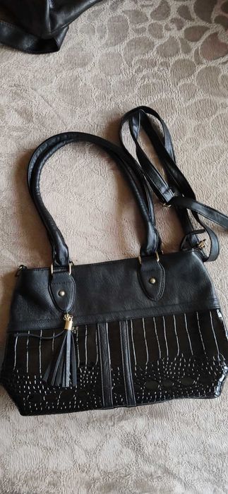 Продавам дамски чанти