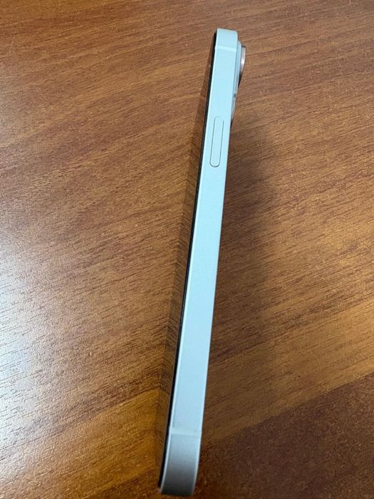 Iphone 14 в идеальном состоянии