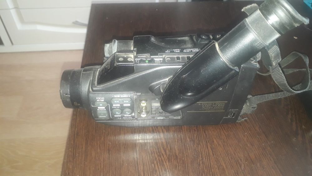 Продам видеокамеру