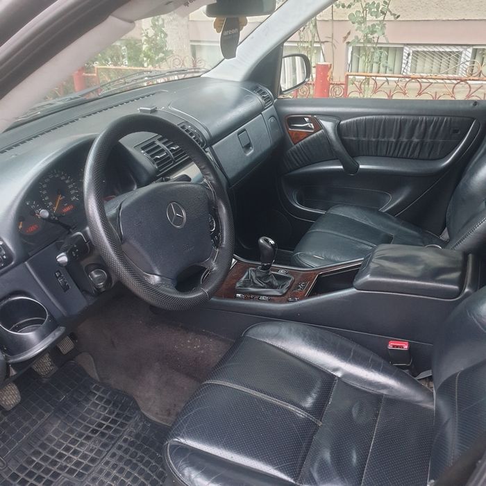 Vand ML 270 CDI 2006,W163ps, Manual 6+1