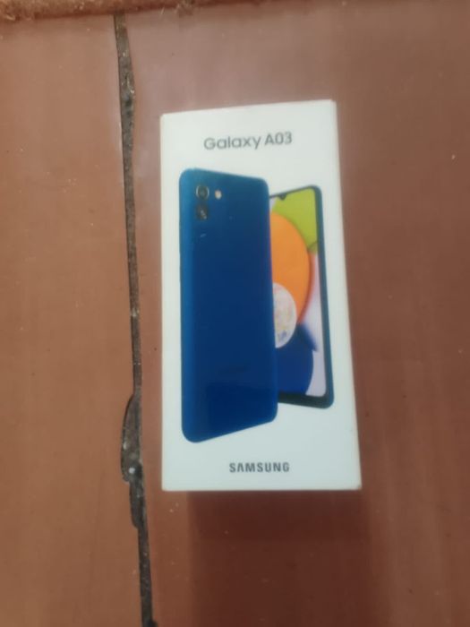 Продам телефон Самсунг