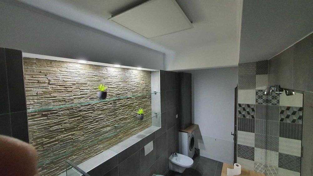 Inchiriez apartament 2 camere
