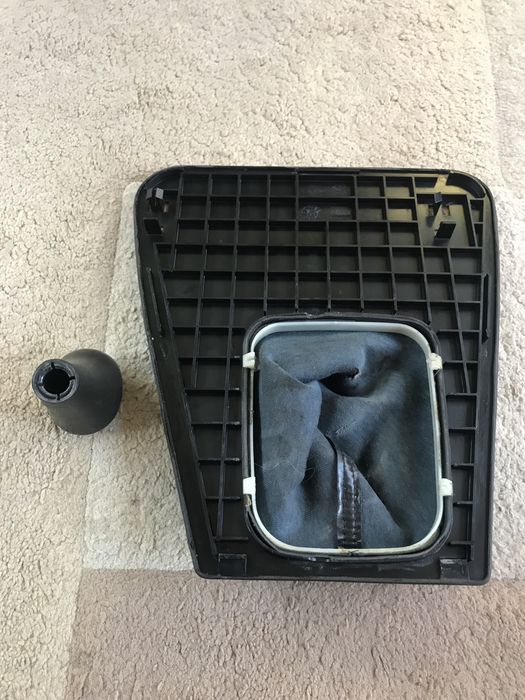 Площадка КПП BMW e34