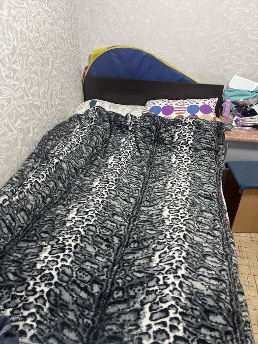 Продам кровать полуторка