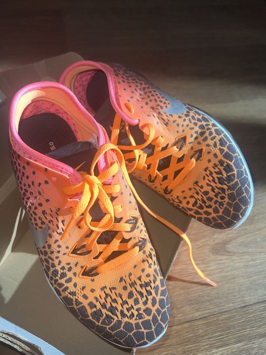 Новые 35 р, 22.5 см, найк