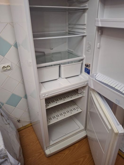 Продам холодильник