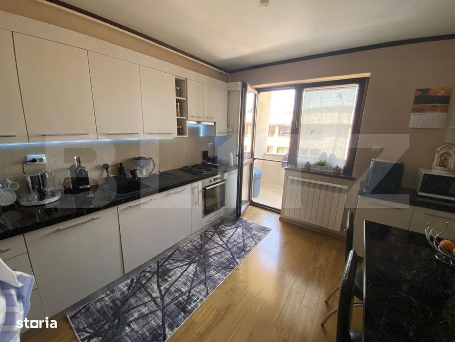 Apartament SUPERB 3 camere, 81 mp utili, garaj, 2 bai- zona Calea Mold