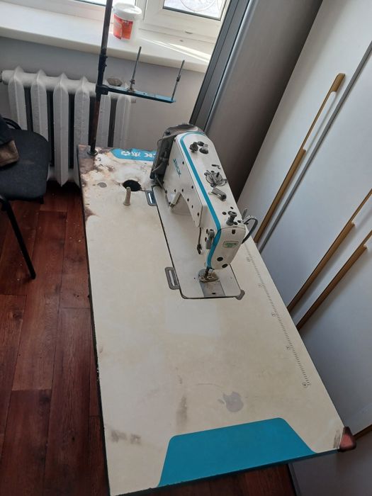 Швейная машинка jack