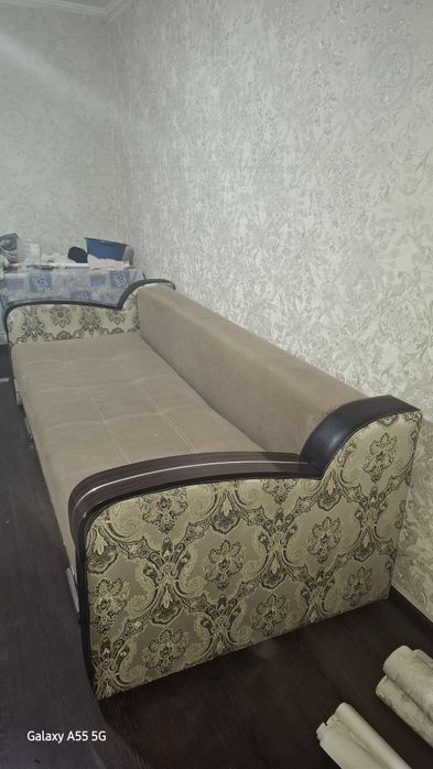 Продам мягкий диван и тумбу