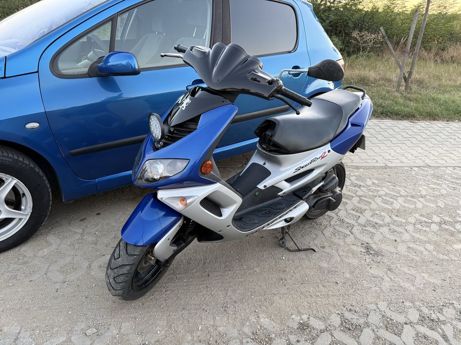 Peugeot 307 + Scuter / Individual