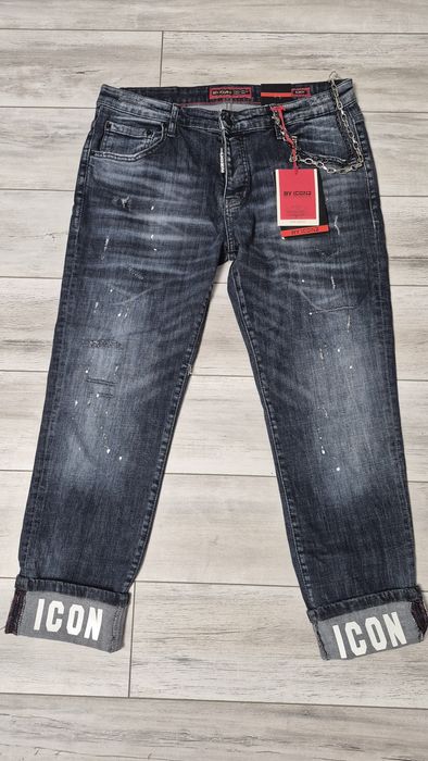 Blugi dsquared2 elastici noi cu etichetă