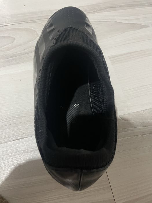 Ghete fotbal adidas marimea 37