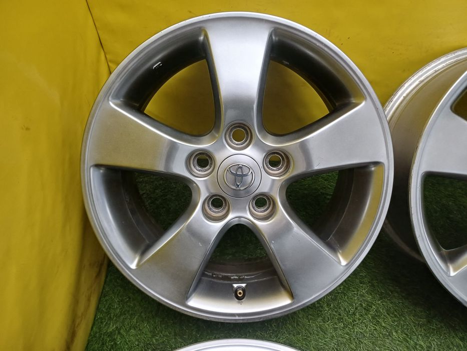 Диски R16 5x114.3 на Toyota и другие.