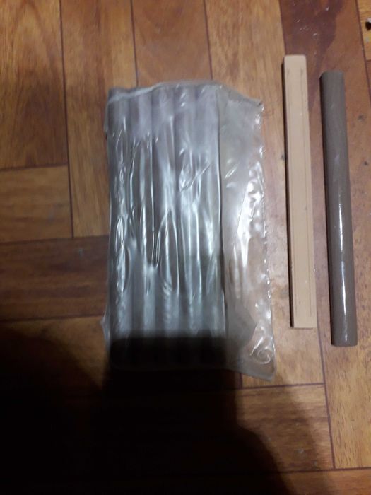 Продам, плитка-бордюр настенная 2 х 20