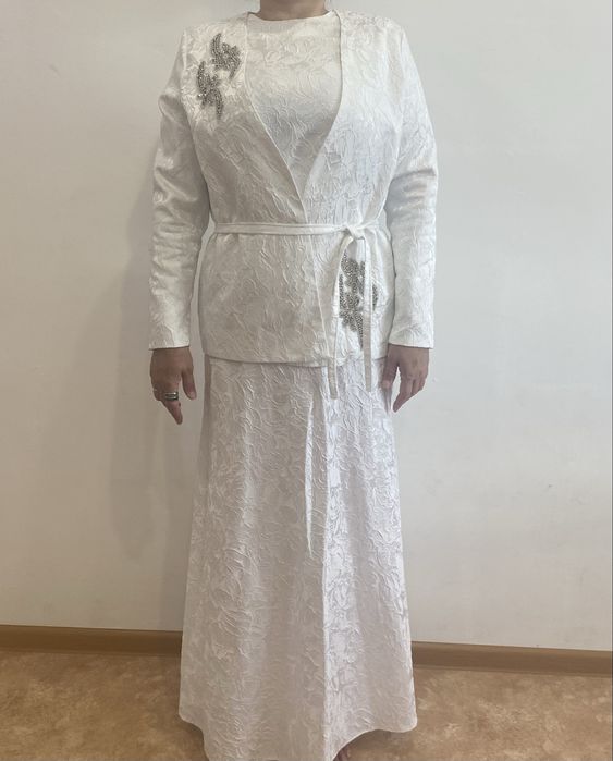 Продам тройку платье