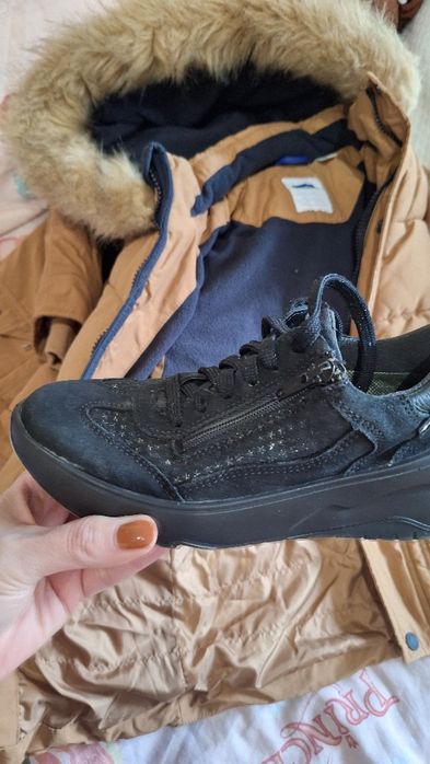 Спорно елегантни.