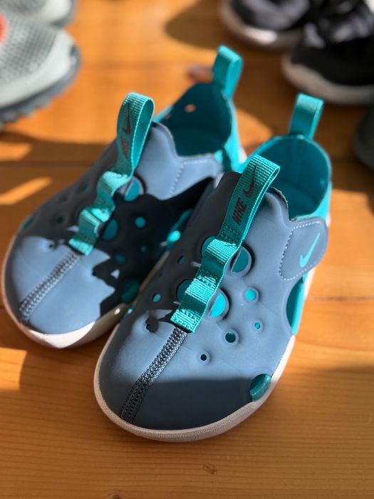 Детски обувки и сандали