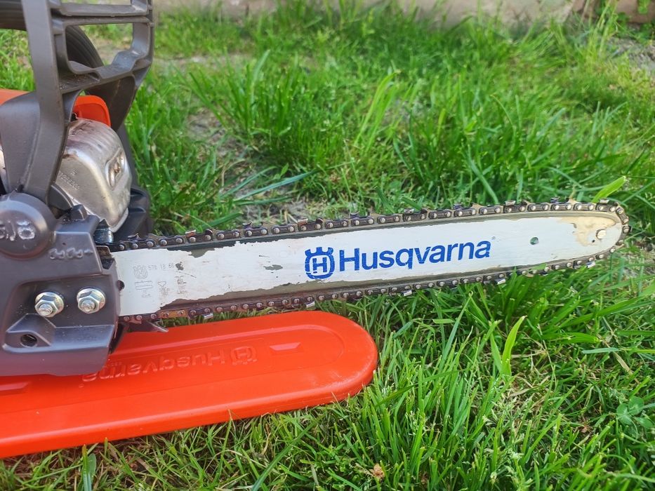 Vând Husqvarna 135 Mark//