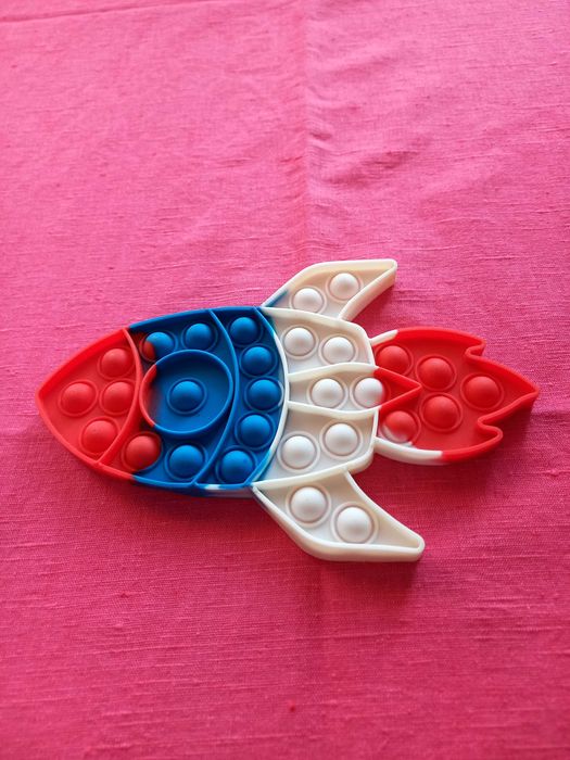 Всичко по 10 лв само през декември Детски самолет коли, пъзели и попит