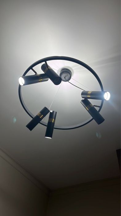 продам люстру и колечки для салфеток