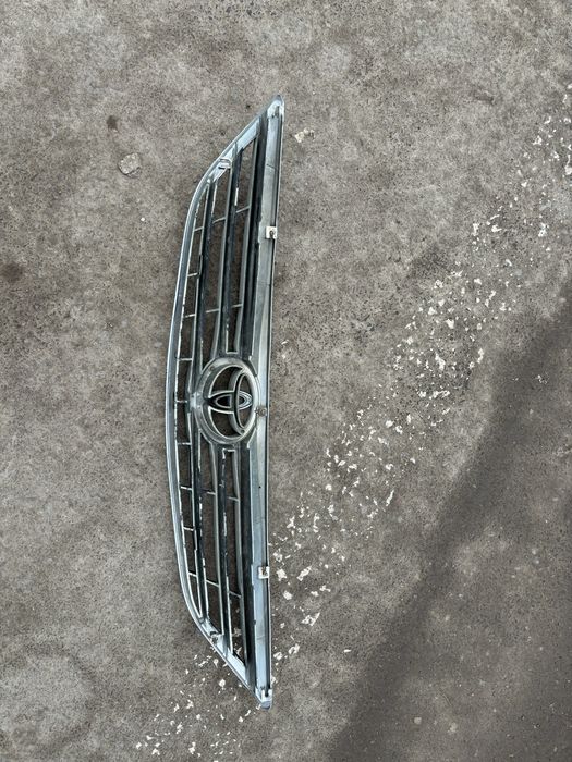 Решетка радиатора камри 30-35