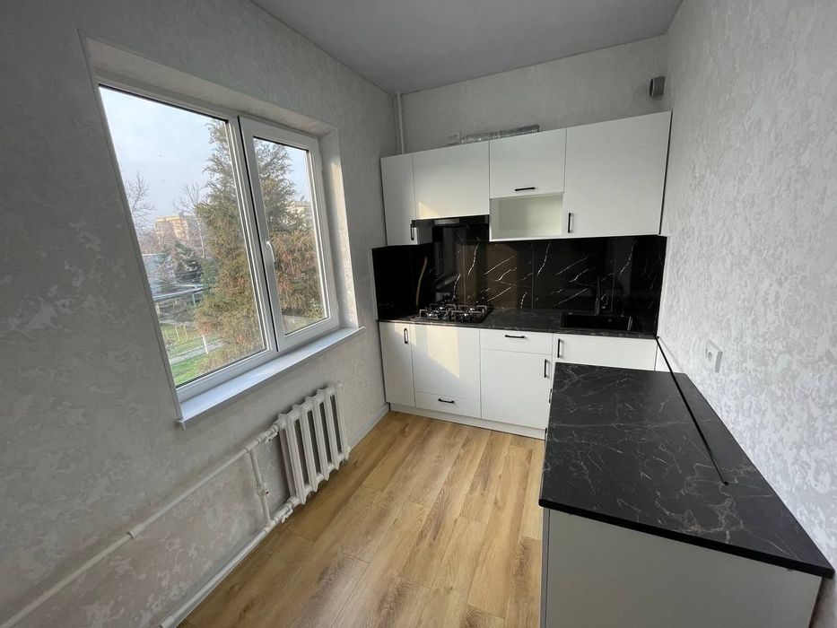 Продам свою 1-ком кв-ру, Куйлюк-5, метро Киёт