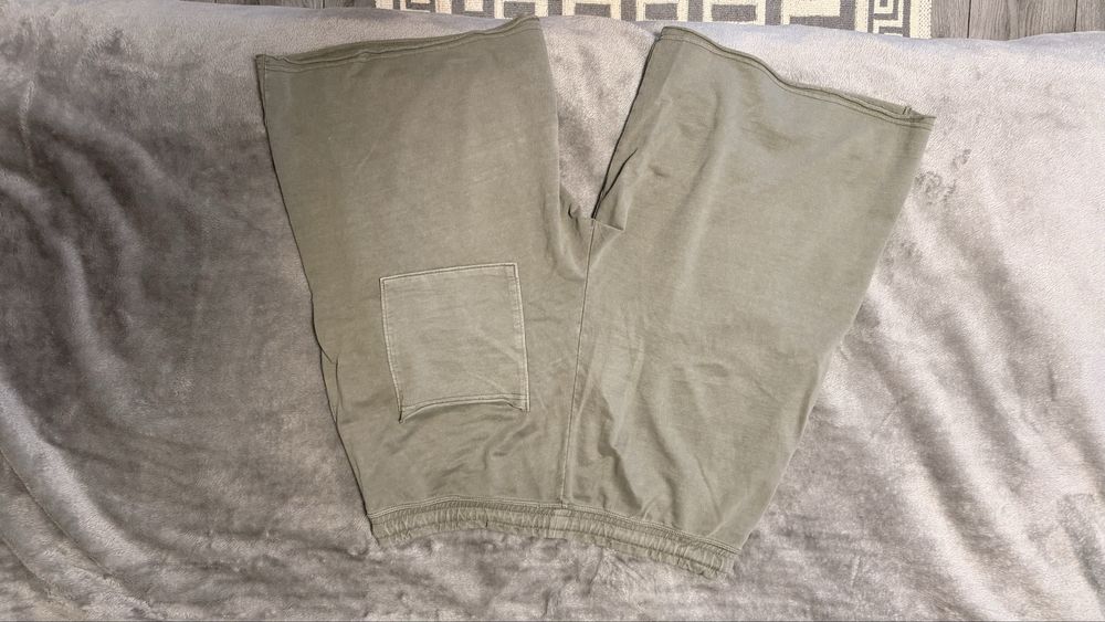 Baggy jogger bermuda shorts