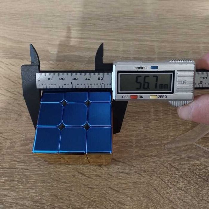 Магнитно кубче Рубик