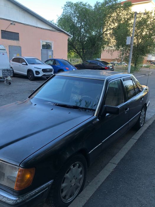 Продажа автомобиля Мерседес  e220