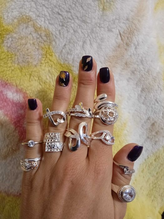 Нови,сребърни бижута. Колие, ланец,гривна,пръстен.. В подаръчна кутия