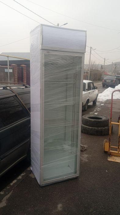 Холодильник витринный
