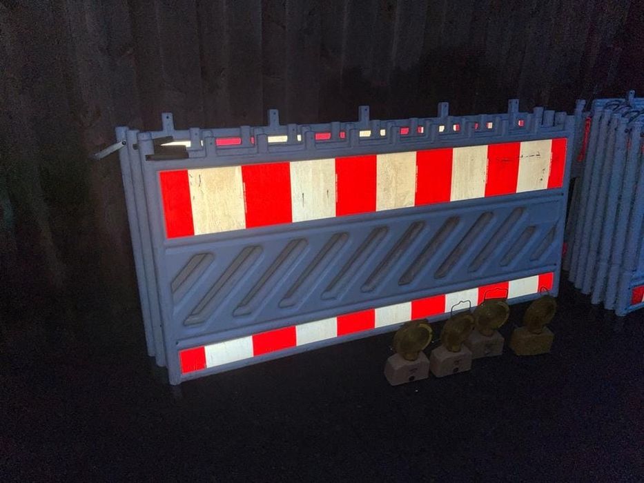 Panouri garduri santier in lucru avertizare lucrari  400 m
De inchiria