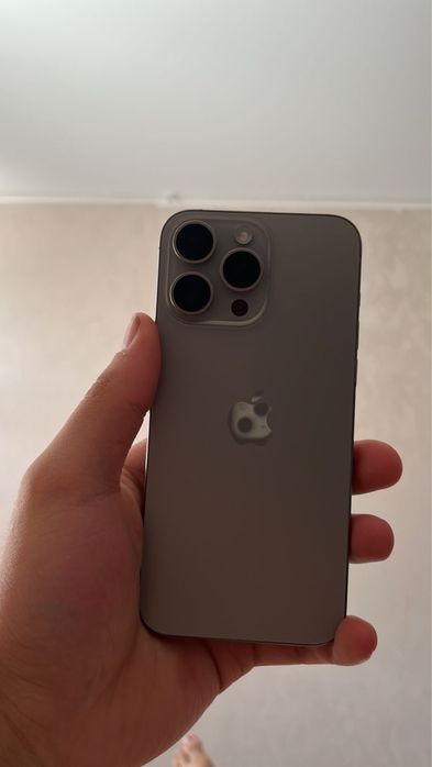 iPhone 15 Pro Max
