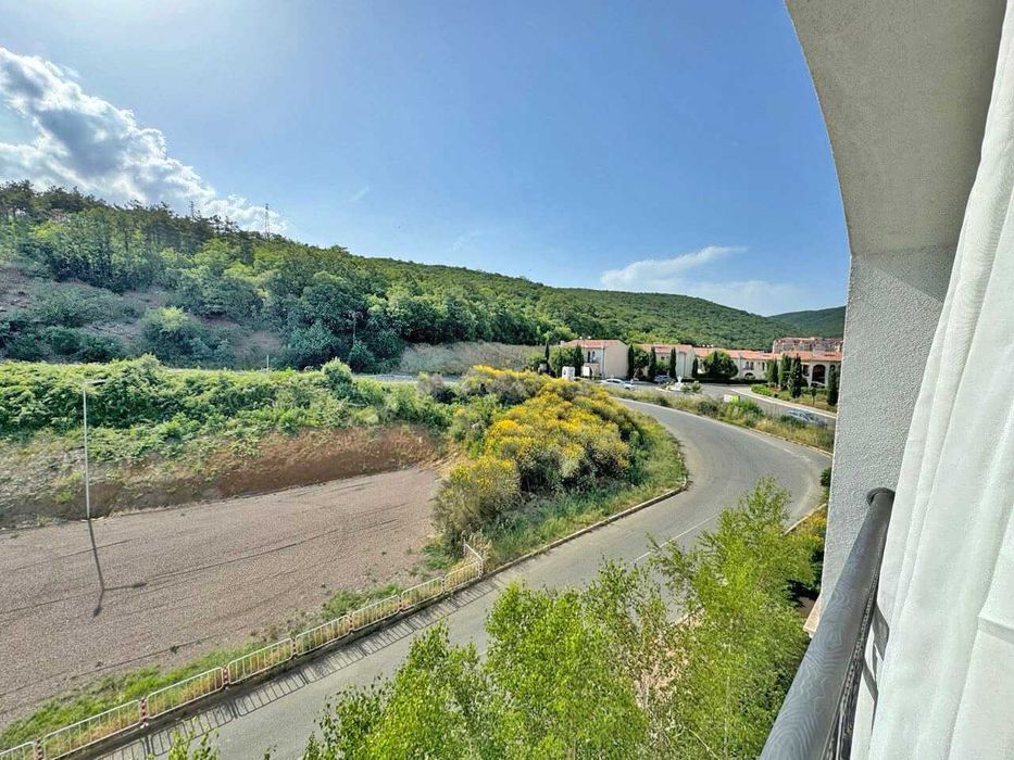 Продава се Двустаен апартамент в к.к. Елените - 62 кв.м за 896 €/кв.м - Снимка #10