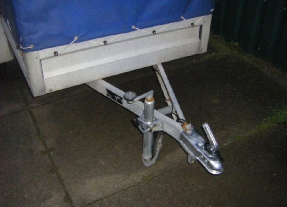 Platforma și remorca