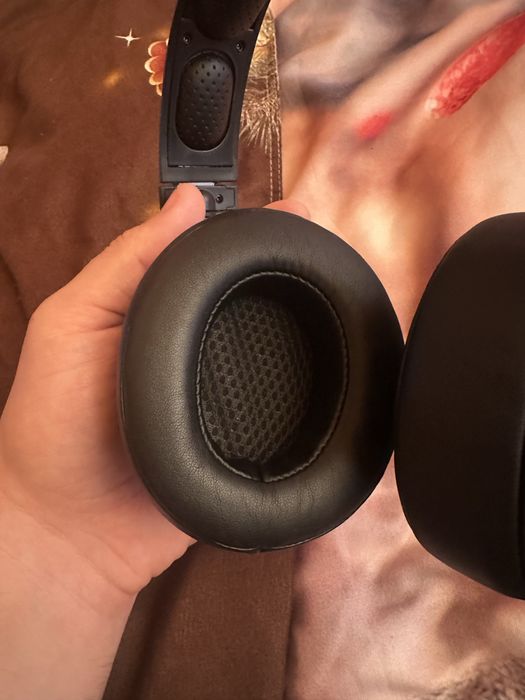 Vand casti cu fir gaming rgb aqyris vega aproape noi