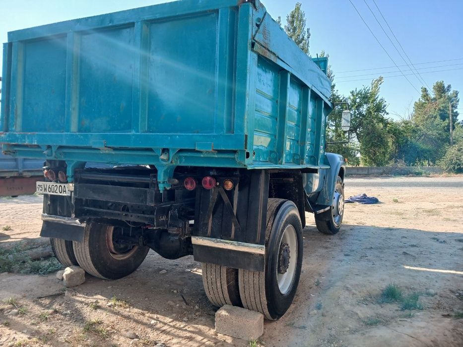 Zil avtomobil SOTILADI