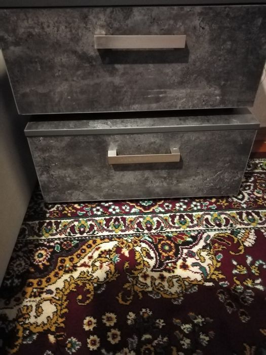 Крават шкаф 2тортма комплект сотилади холати янги