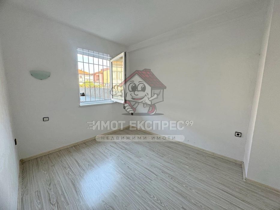 Дава се под наем Тристаен апартамент в Асеновград - 70 кв.м за 209.1 € - Снимка #9