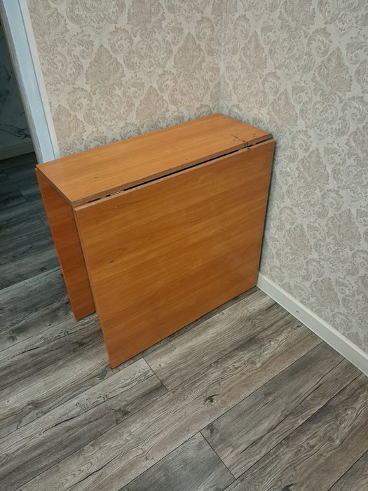 Продам стол кухонный раскладной