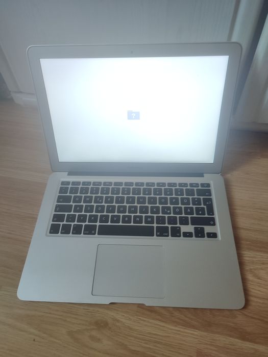 Macbook Air 13 A1369 Emc2469 - i5 / Baterie Bunaa