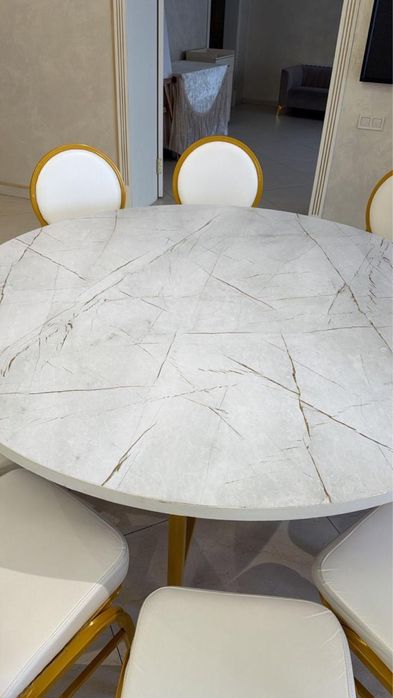 Продам столы со стульями