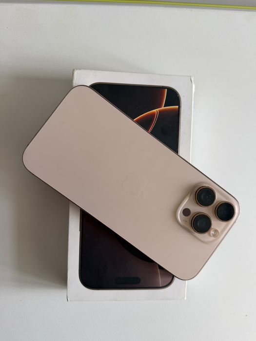 iPhone 16 Pro Max
