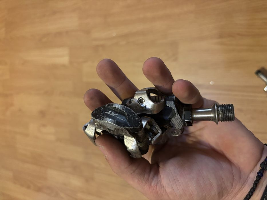 Продавам педали