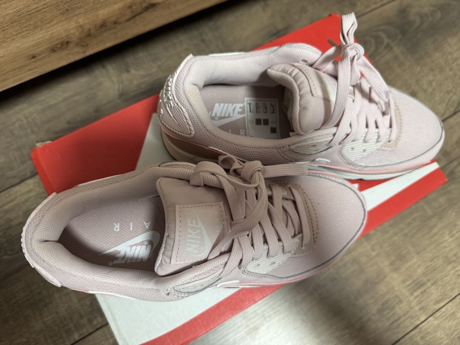 Nike Air Max 90 дамски маратонки НОВИ