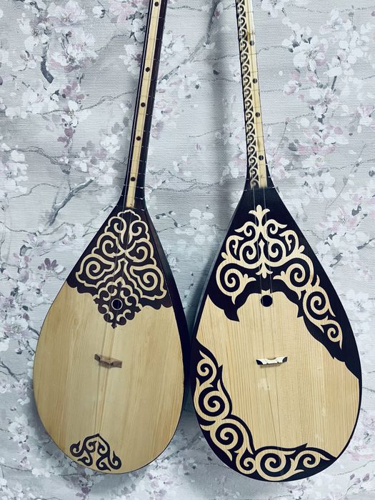 Моңғолиядан келген домбыра сатамын