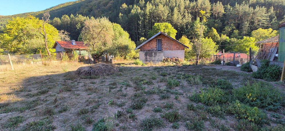 Продава Къща 3-СТАЕН  с. Огоя