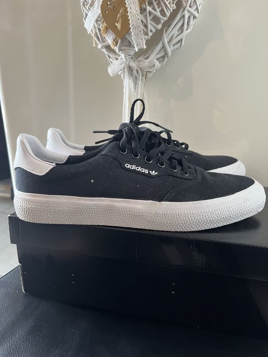 Кецове от плат Adidas 3MC номер 42